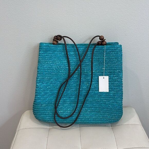 Dark Ocean blue Straw bag with wooden beads and thin leather handles - Picture 2 of 5